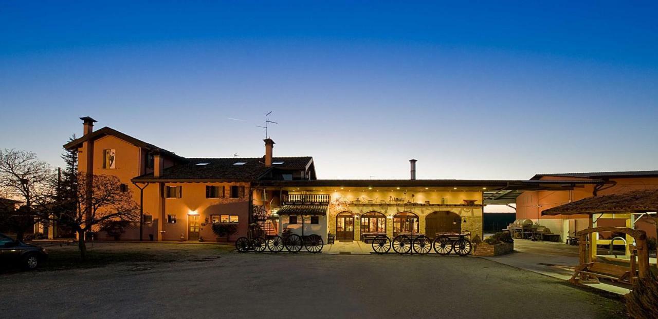 Agriturismo Il Picchio Castions di Strada Ngoại thất bức ảnh